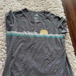 north face t-shirt